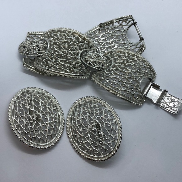 VTG Omate Emmons Silvertone Set Bracelet Clip-ons - Picture 3 of 11